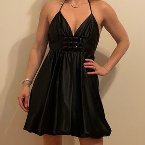Jessica McClintock Size 2 Black halter formal dress